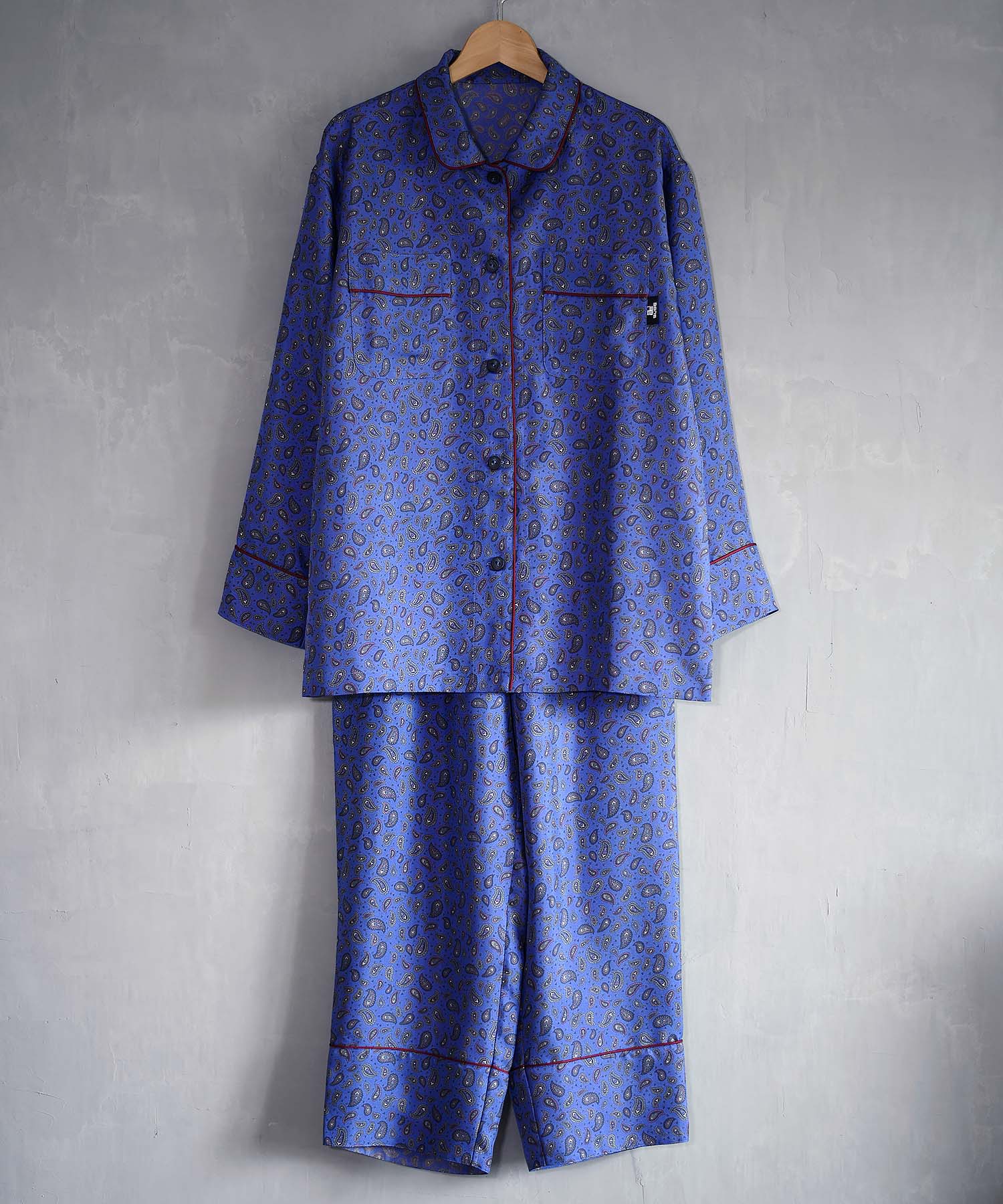 洗濯機で洗えるシルクパジャマ 日本製【レディース 長袖上下セット】ツイル/ブルーペイズリー|SUBE