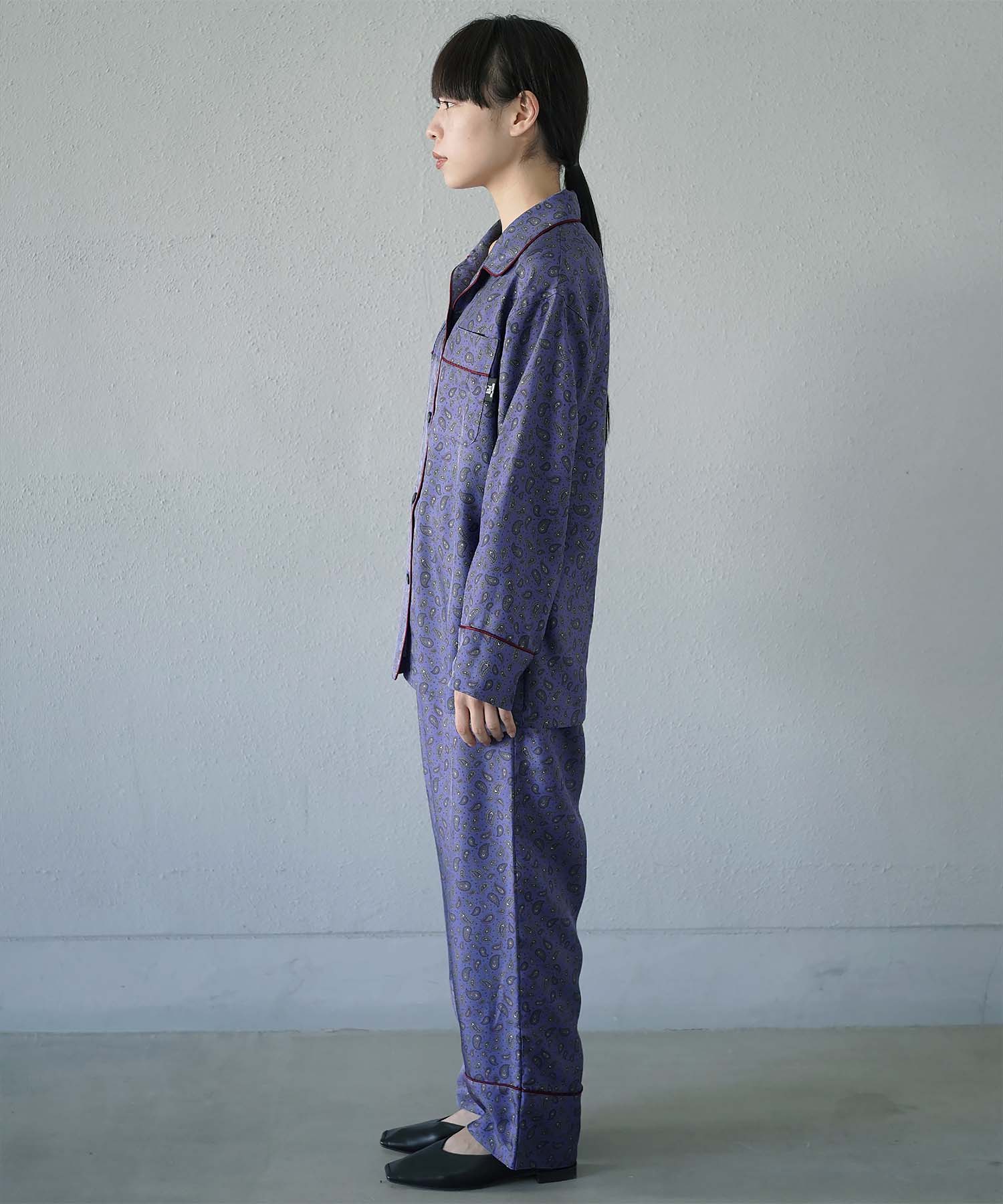 洗濯機で洗えるシルクパジャマ 日本製【レディース 長袖上下セット】ツイル/ブルーペイズリー|SUBE