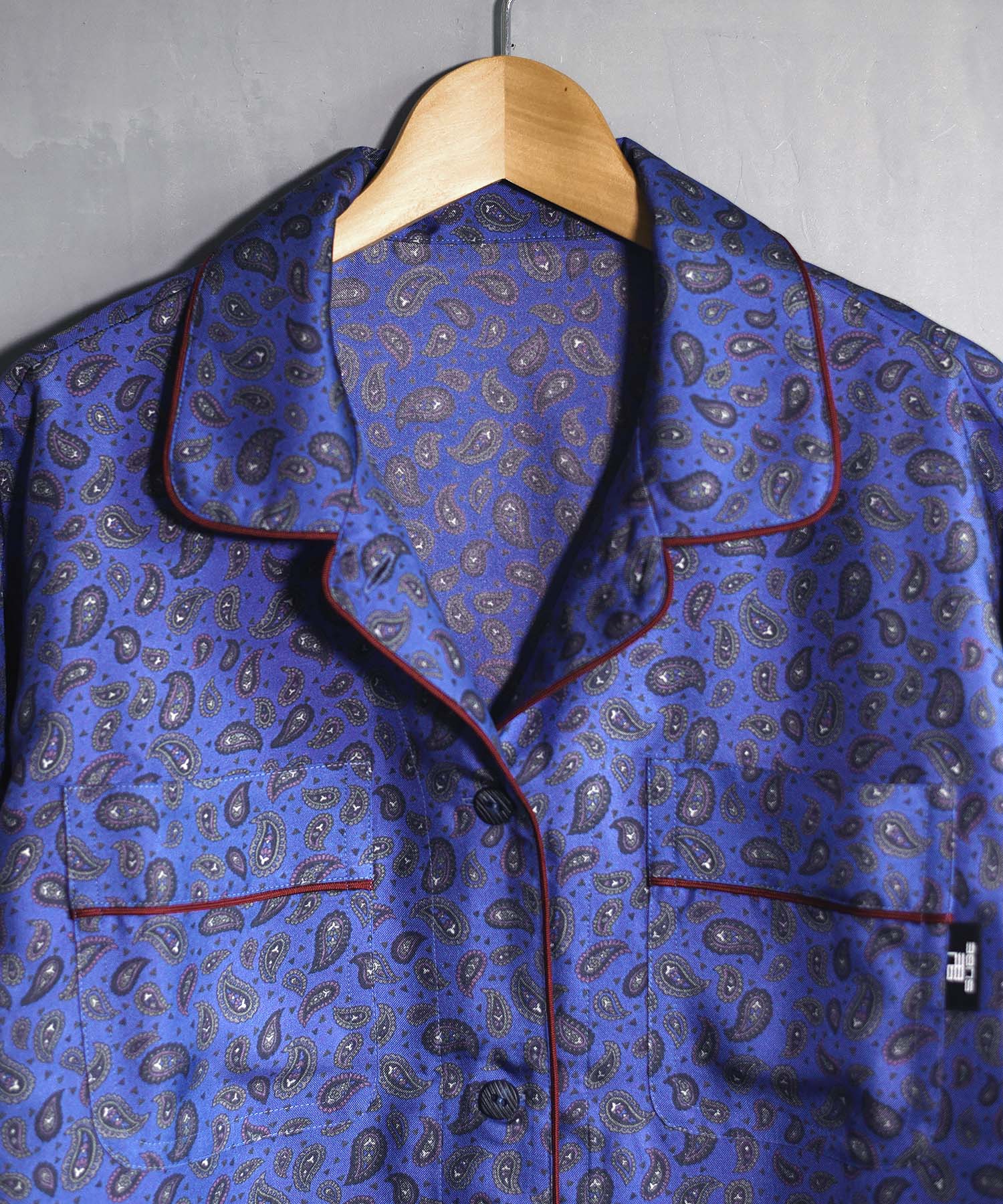 洗濯機で洗えるシルクパジャマ 日本製【レディース 長袖上下セット】ツイル/ブルーペイズリー|SUBE